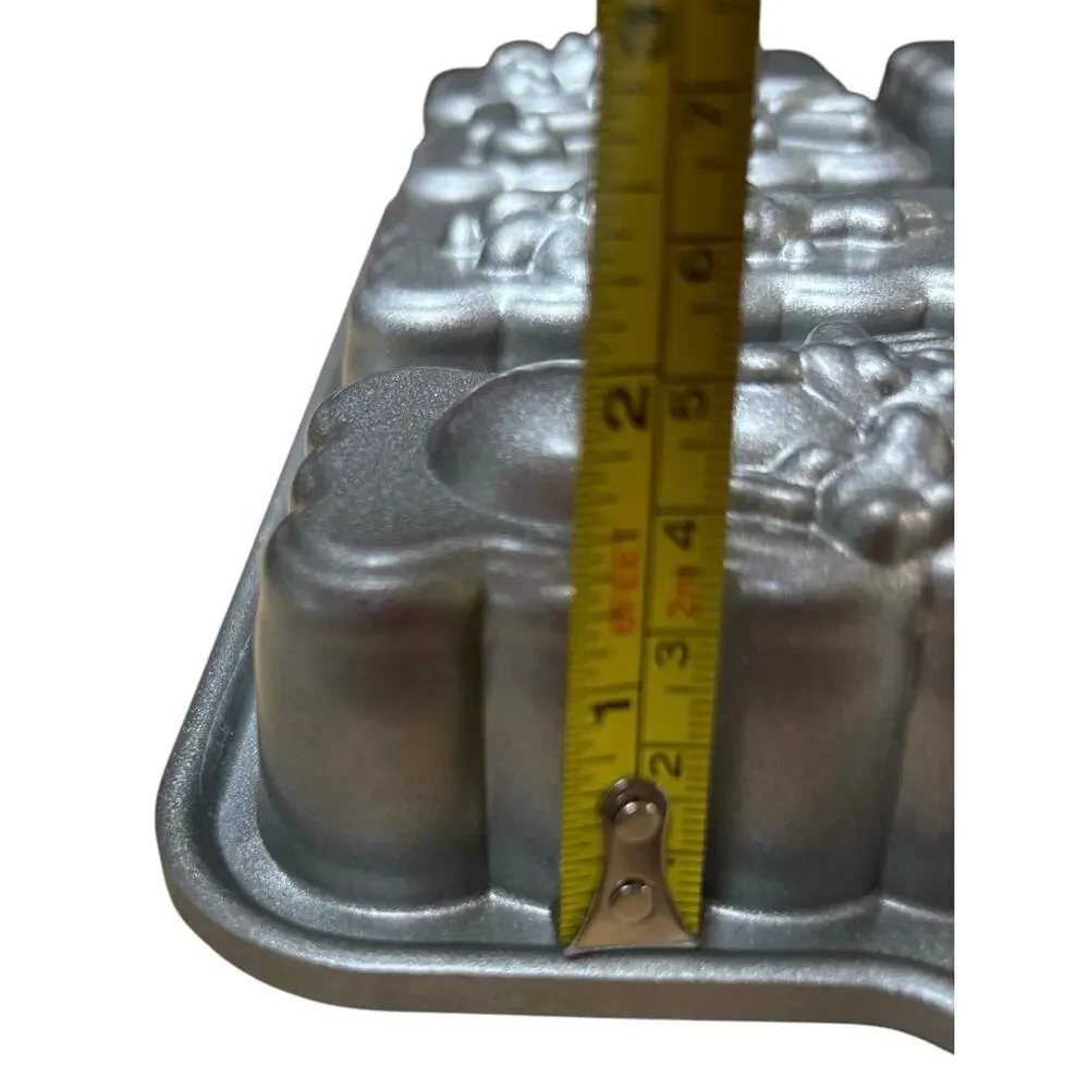 Nordic Ware openings loaves